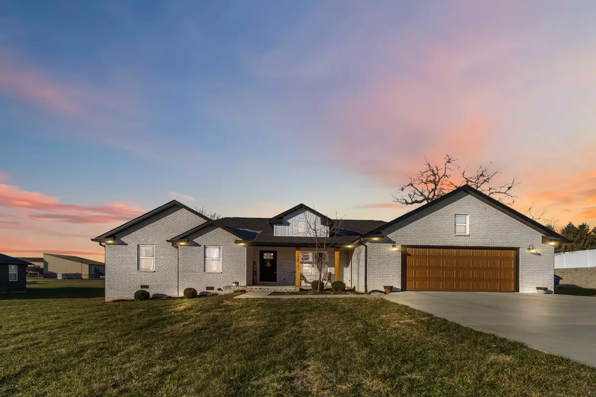 179 Clear Lake Drive, Somerset, KY 42503 - Image #1