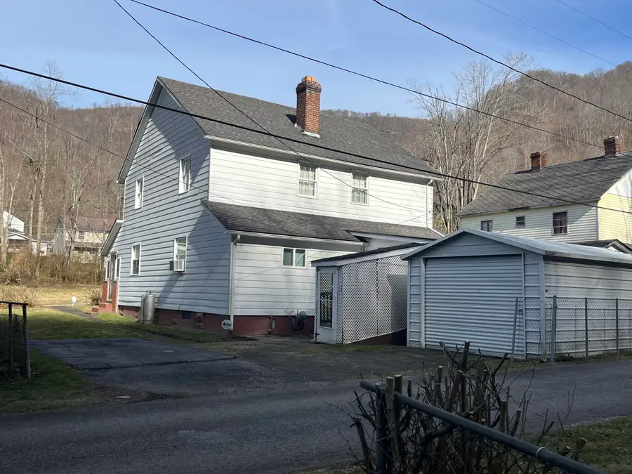 249 W Main Street, Lynch, KY 40855 - Image #3