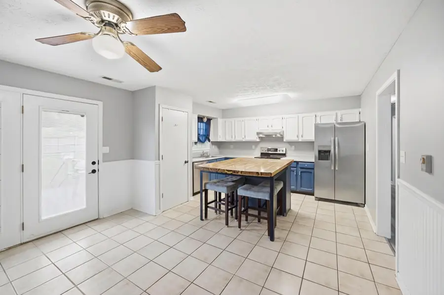 2226 Redbud Lane, Paris, KY 40361 - Image #3