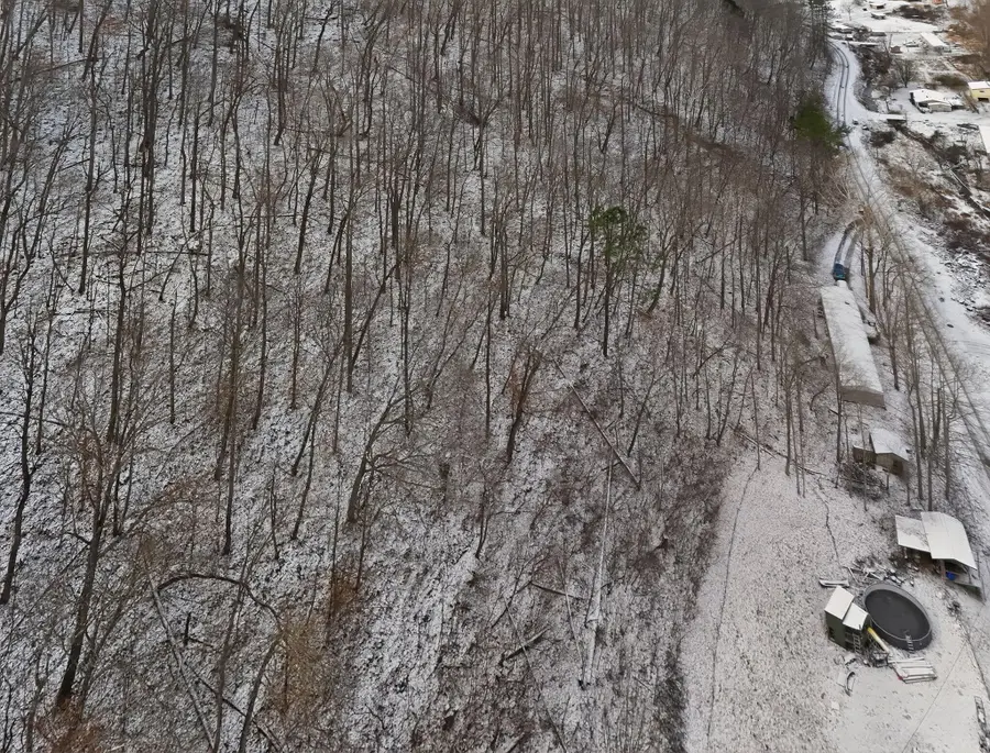 428 Kelly Fork Road, Hazard, KY 41701 - Image #3