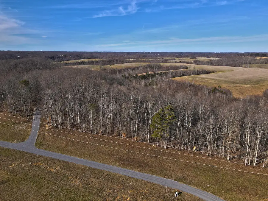 32 Dockery Road, Russell Springs, KY 42642 - Image #2
