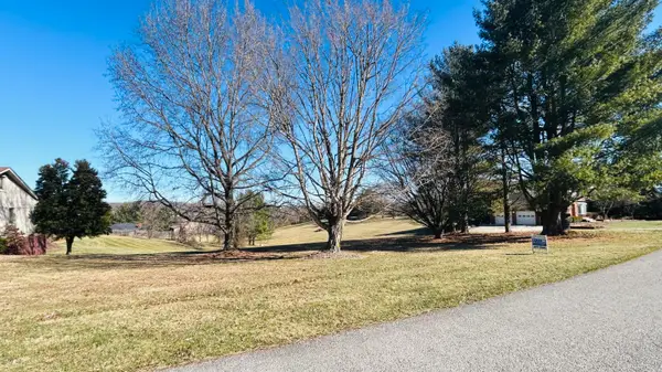242 Dogwood Trail, London, KY 40741