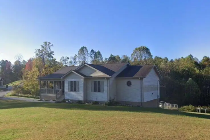 207 Browning Lp, Pineville, KY 40977 - Image #2