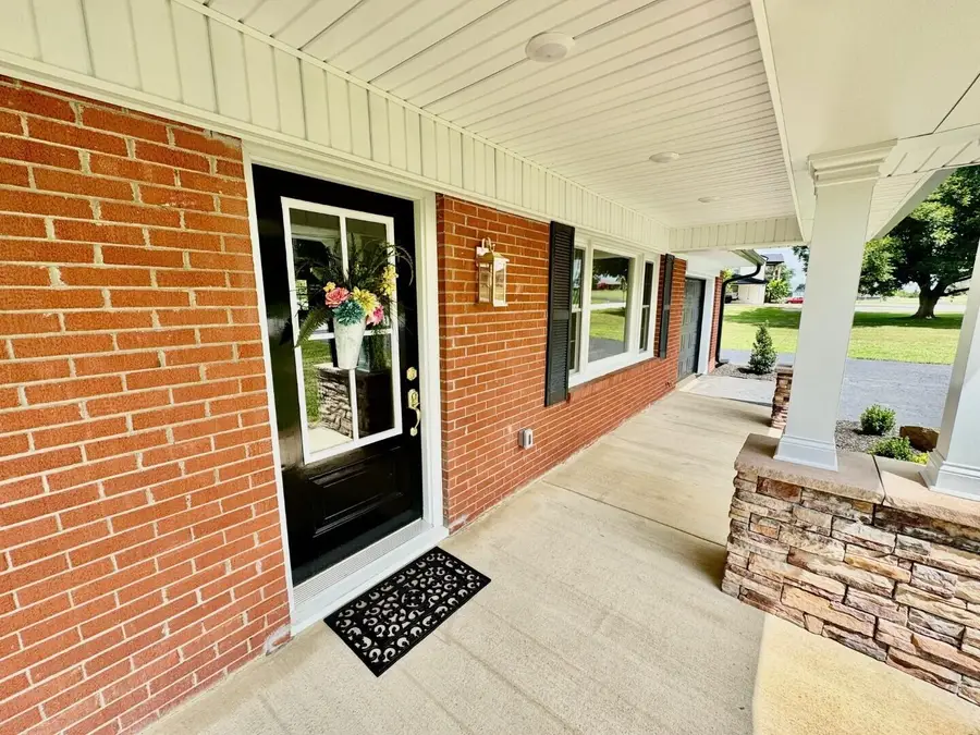 879 Lebanon Road, Springfield, KY 40069 - Image #2