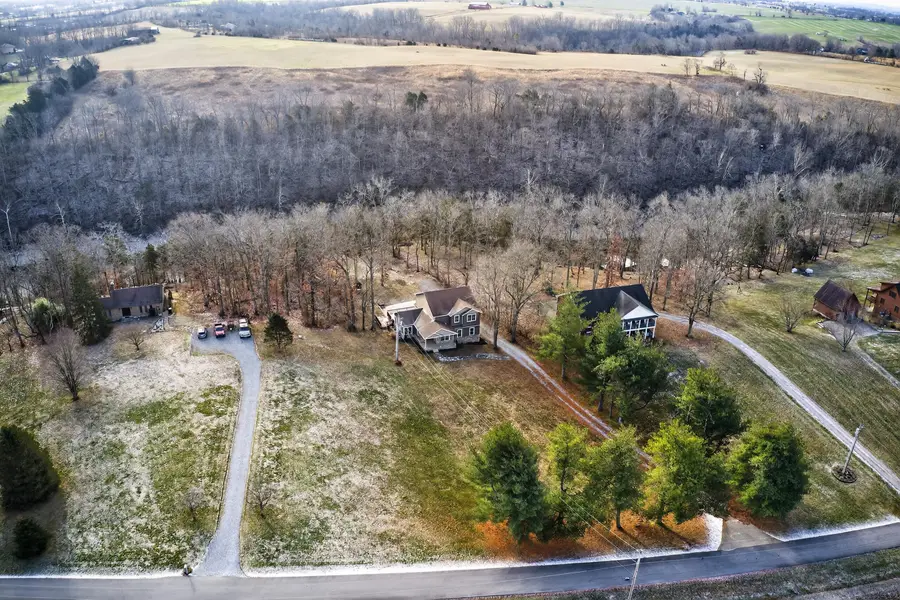 315 Lakeland Drive, Harrodsburg, KY 40330 - Image #2