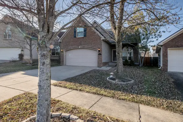 1181 Oatlands Park, Lexington, KY 40509