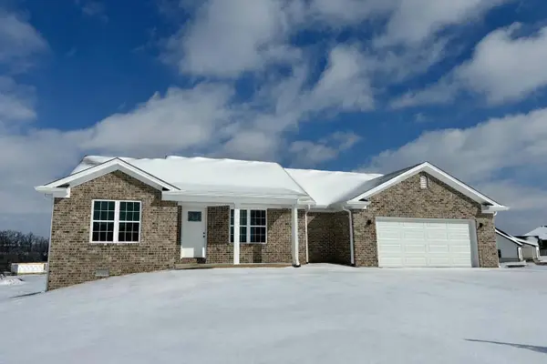 213 Max Cavnes Road, Danville, KY 40422