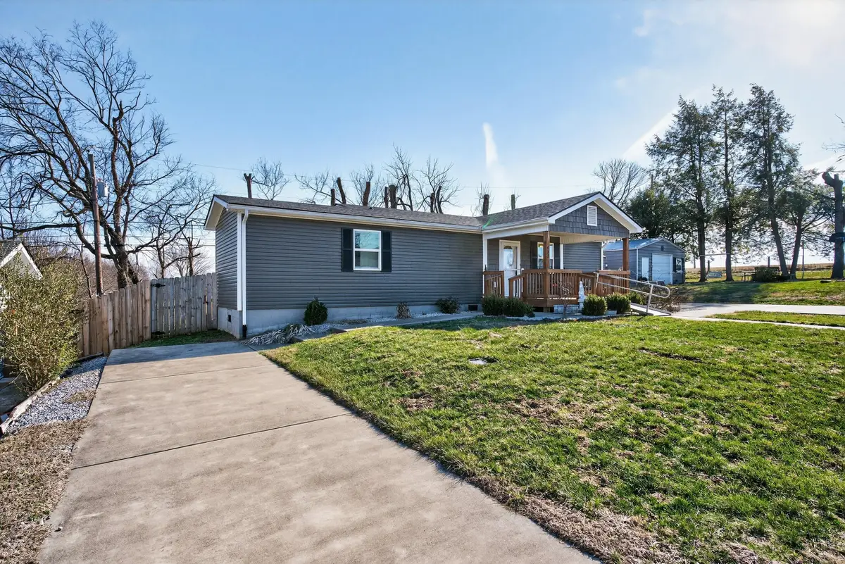 433 449 Young Drive, Nicholasville, KY 40356 - Image #1