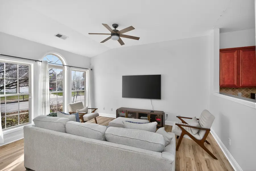 240 Gleneagles Way, Versailles, KY 40383 - Image #3