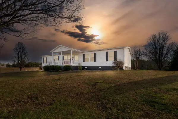 8433 Somerset Road, London, KY 40741