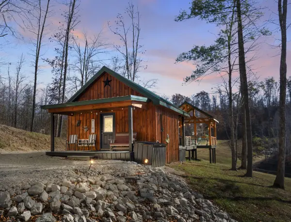 16 Hickory Lane, Campton, KY 41301