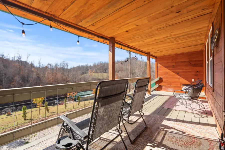 16 Hickory Lane, Campton, KY 41301 - #3