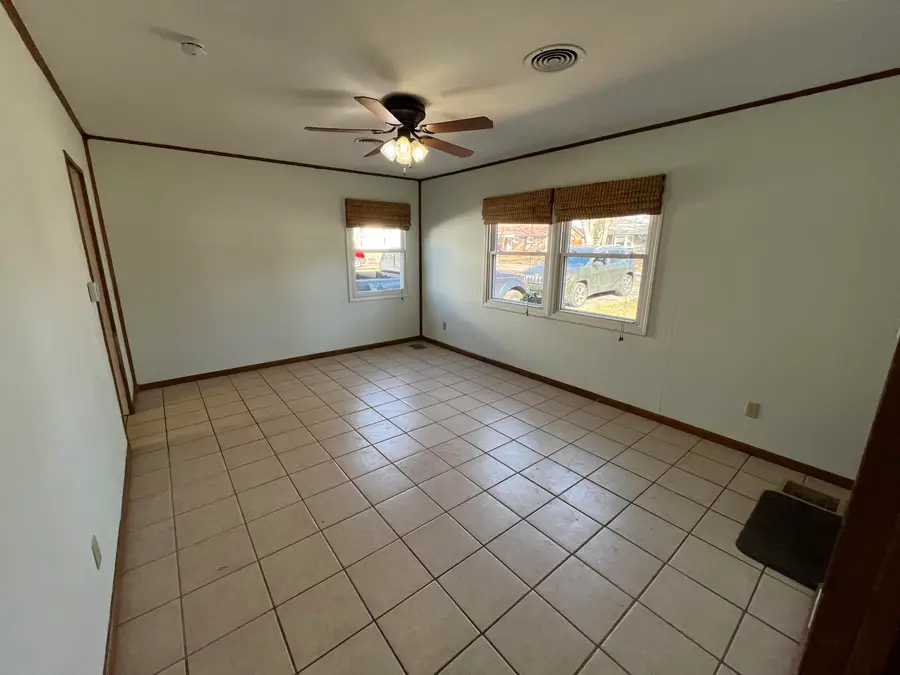 330 Hummingbird Lane, Lexington, KY 40503 - Image #3