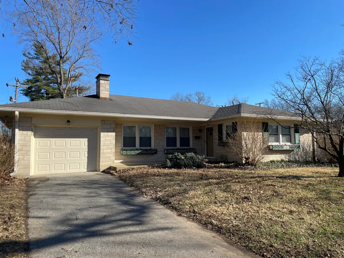 1091 Collins Lane, Frankfort, KY 40601 - #1