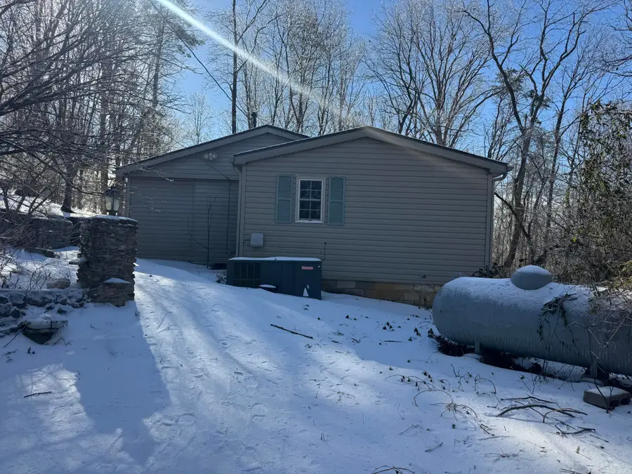 754 W Lone Oak Road, Clay City, KY 40312 - #3