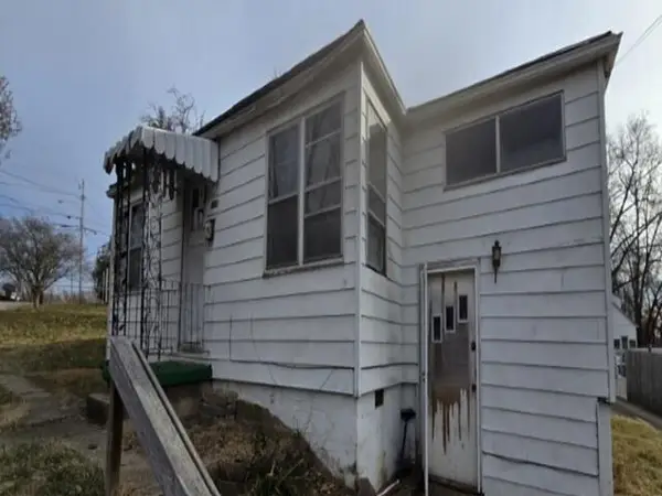 2200 Crest Street, Ashland, KY 41101