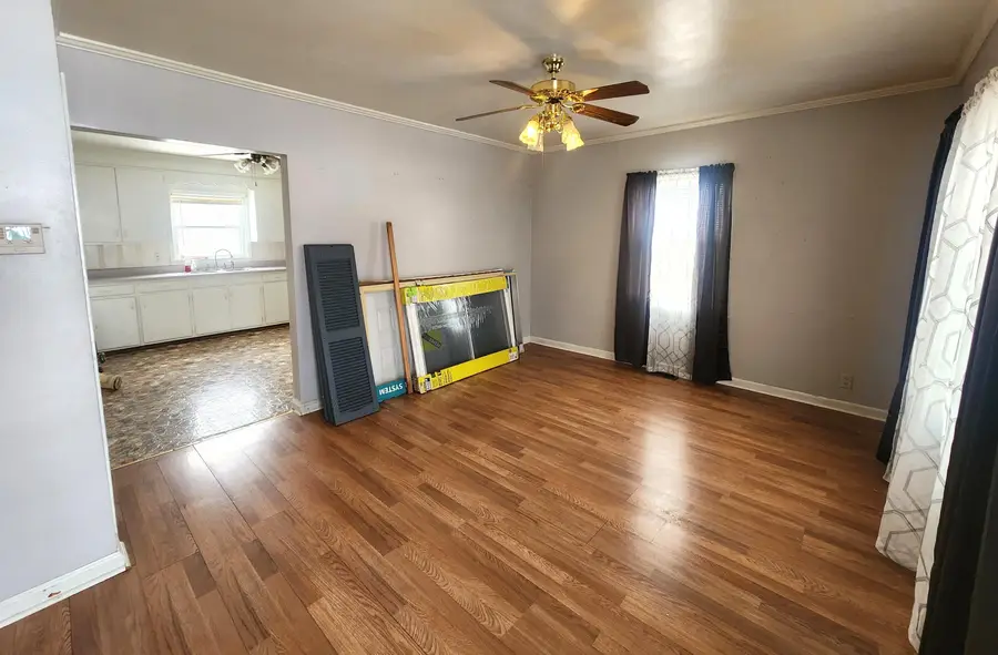 165 S Sunset Lane, Harrodsburg, KY 40330 - #3