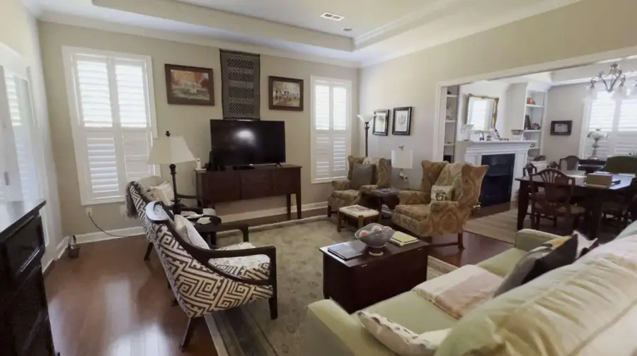 101 Rumsey Circle Drive, Versailles, KY 40383 - #2