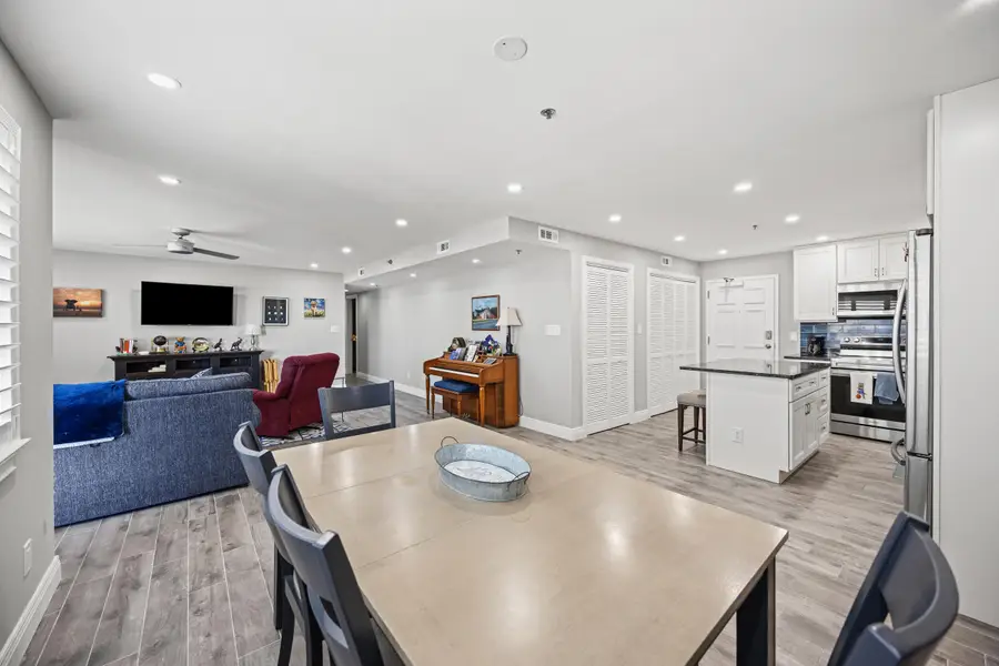 355 S Broadway #703, Lexington, KY 40508 - Image #2