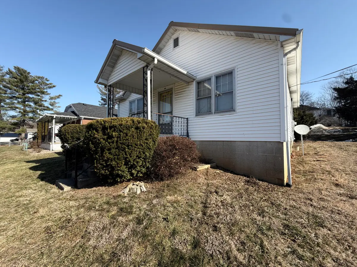 112 Ashurst Street, Somerset, KY 42501 - Image #1