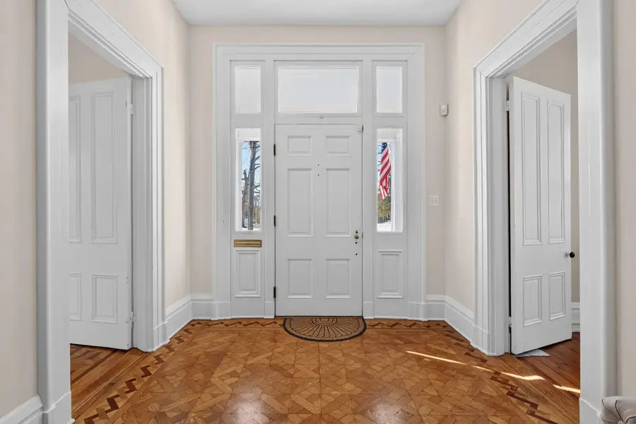 150 Duncan Avenue, Paris, KY 40361 - #3