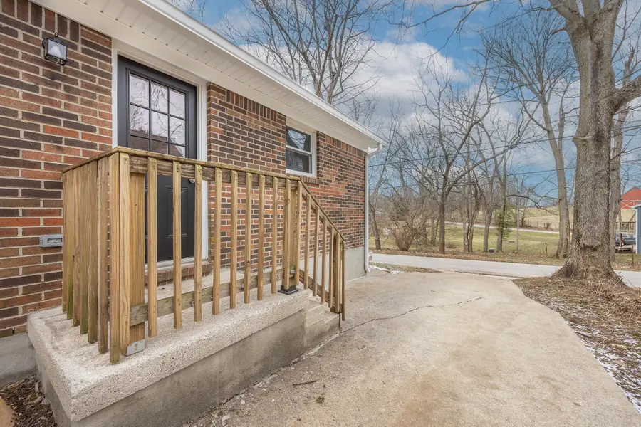 140 Levy Road, Paris, KY 40361 - #3