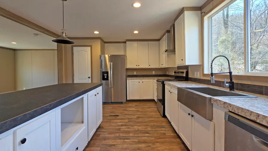 2523 Exeter Avenue, Middlesboro, KY 40965 - #2