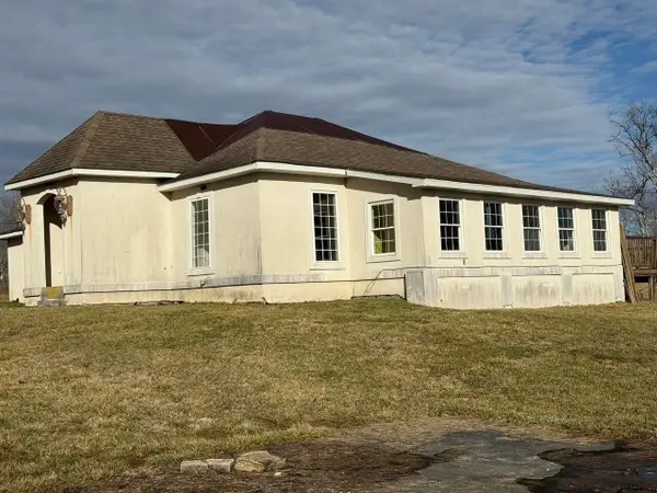 4796 Ky-490, East Bernstadt, KY 40729