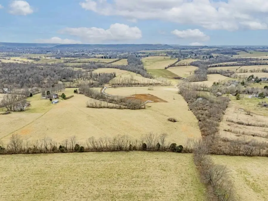 2400 Gose Pike, Danville, KY 40422 - #2