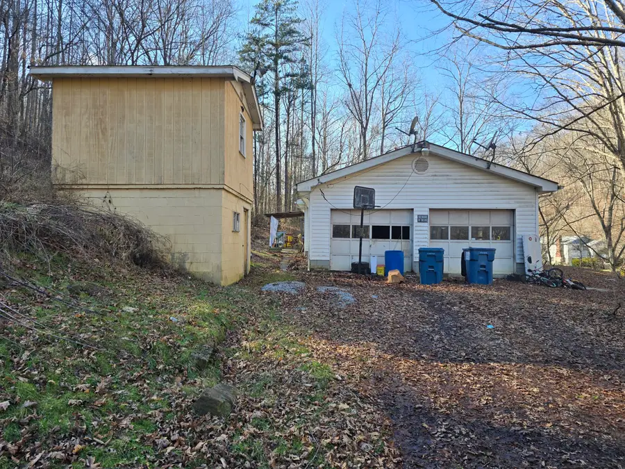 60 Dorothy Lane, Hyden, KY 41749 - #3