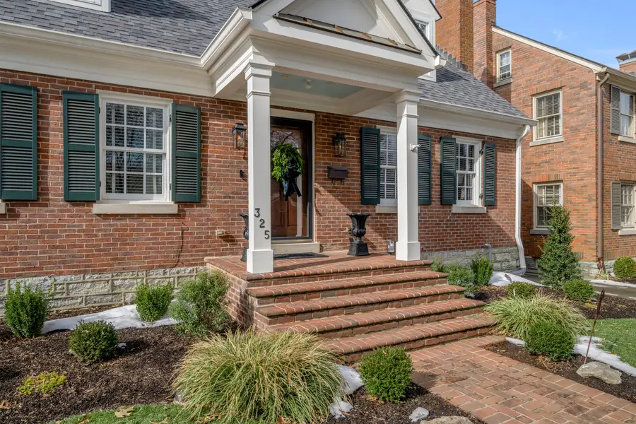 325  Kingsway Drive, Lexington, KY 40502 - #2