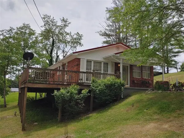 133 Kelli Street, Olive Hill, KY 41164