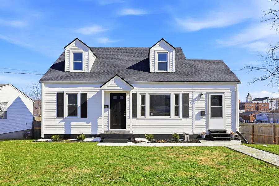 219 Curry Avenue, Harrodsburg, KY 40330 - #2