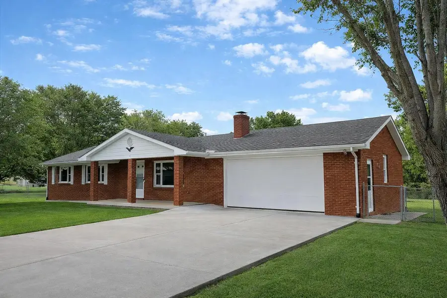 209 Hilltop Drive, Nancy, KY 42544 - #2