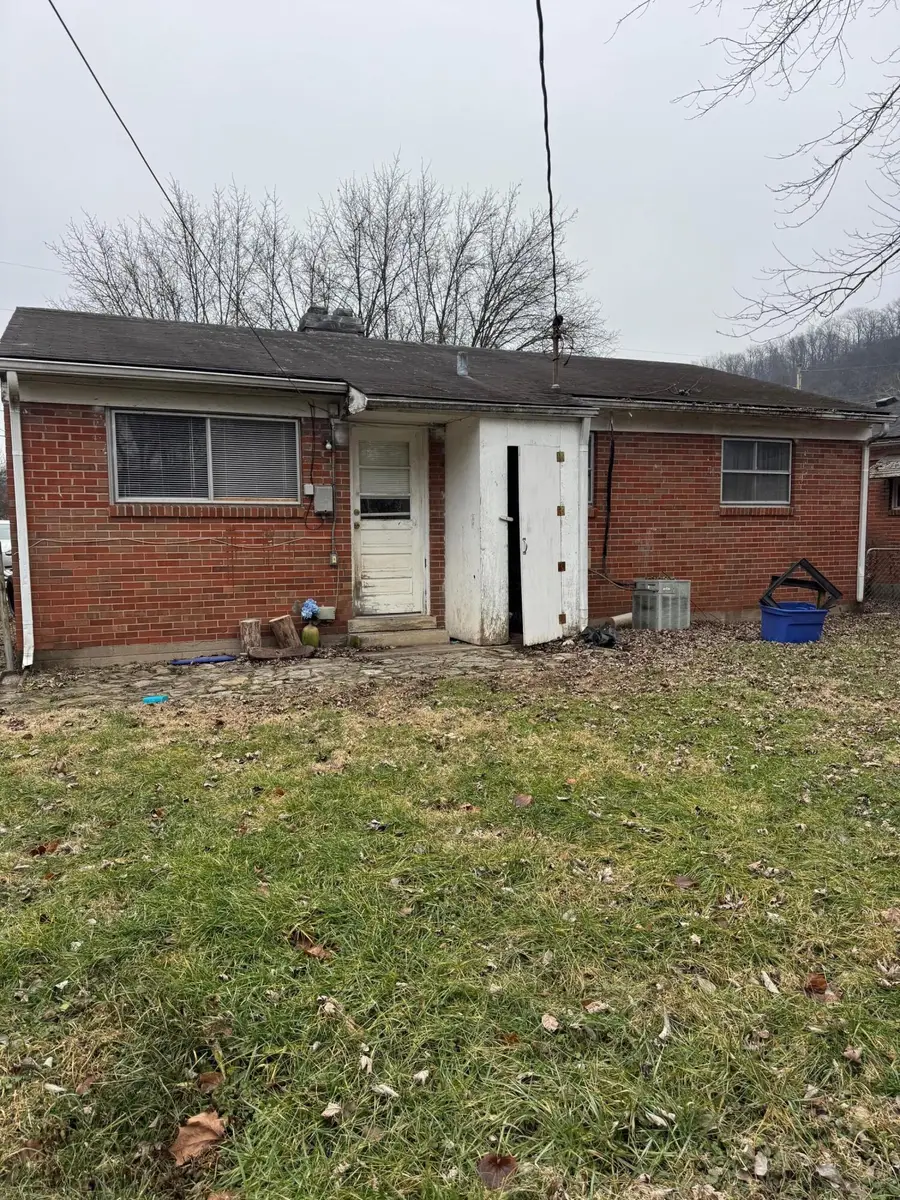 104 Spring Street, Frankfort, KY 40601 - #2