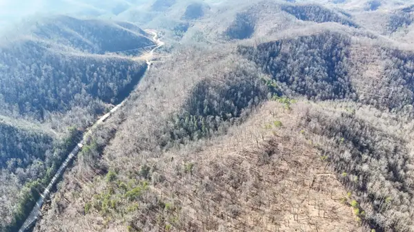 0 Polls Creek Road, Yeaddiss, KY 41777