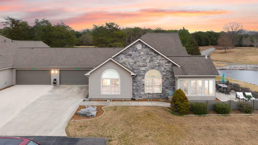 334 Cathederal Place, Bronston, KY 42518 - #2