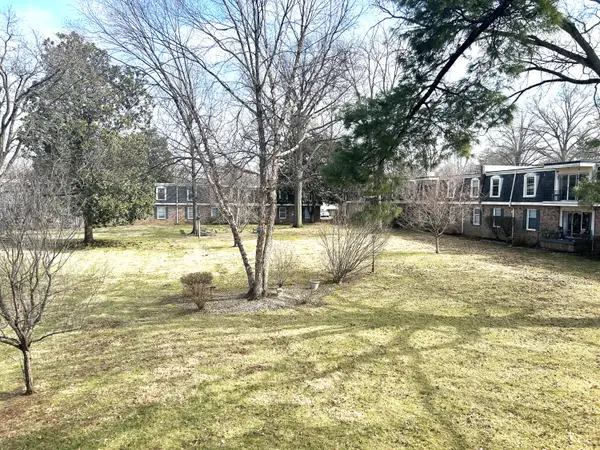 521 Zorn Avenue #H-7, Louisville, KY 40206