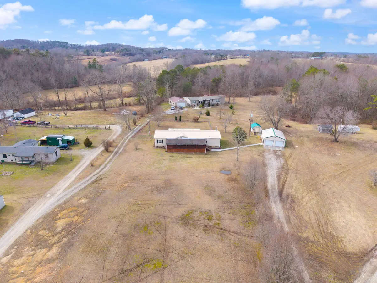 2358 E Hwy 1376, East Bernstadt, KY 40729 - #1