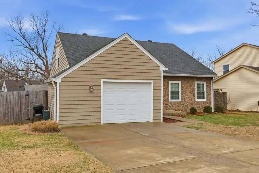 1120 Wood Ridge Road, Lexington, KY 40514 - #3