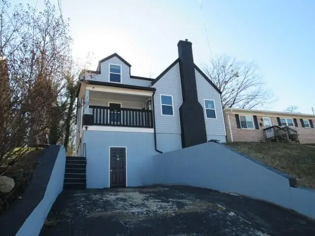 410 E Locust Street, Mount Sterling, KY 40353 - #2