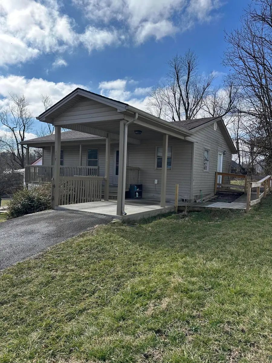 117 E Kentucky Avenue, Richmond, KY 40475 - #2