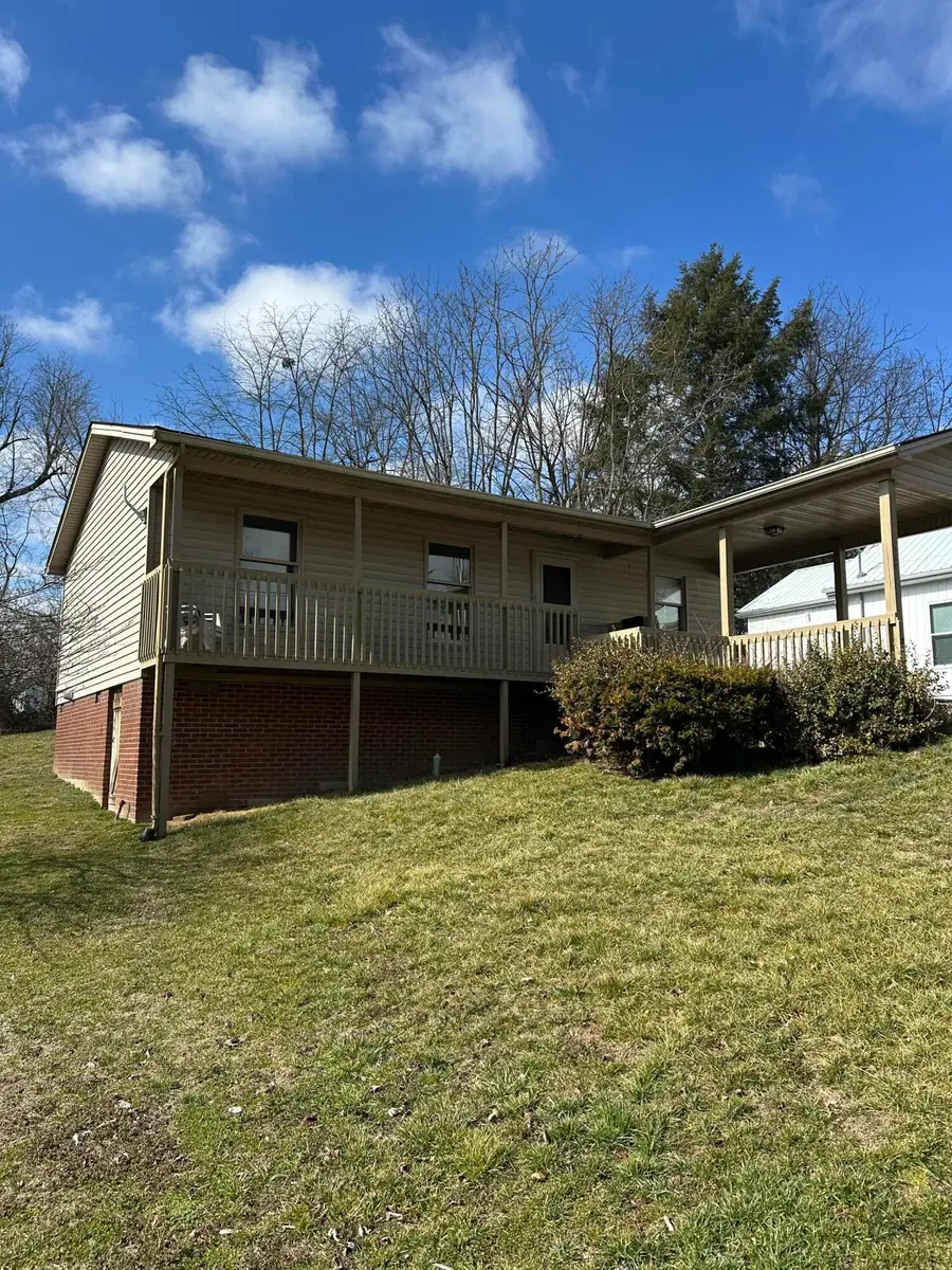 117 E Kentucky Avenue, Richmond, KY 40475 - #3