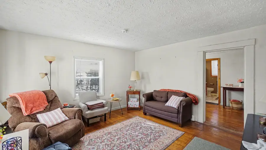 519 Patton Street, Paris, KY 40361 - #3