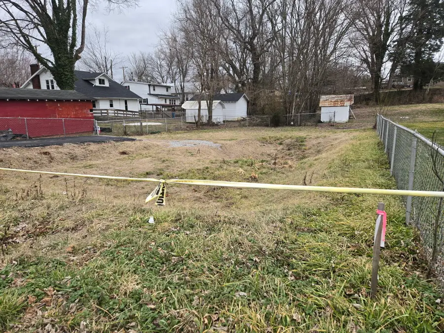 202 Eckstein Street, Somerset, KY 42501 - #3