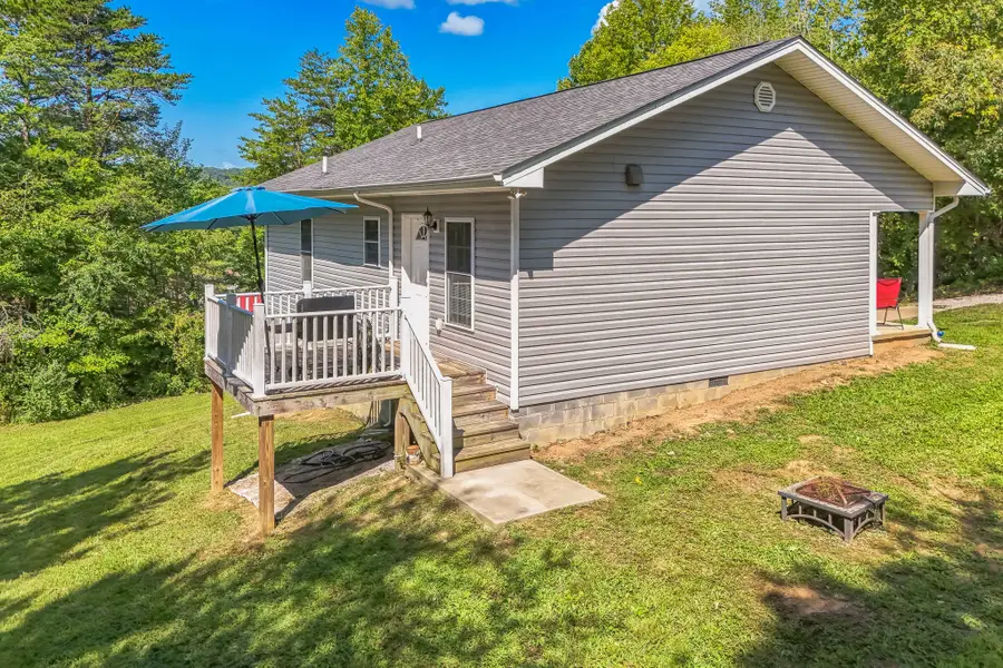 219 W Haven Drive, Williamsburg, KY 40769 - #3