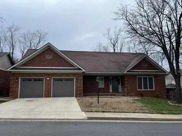 2925  Tabor Oaks Lane, Lexington, KY 40502