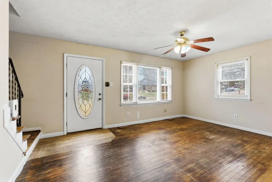 374 Larkwood Drive, Lexington, KY 40509 - #3