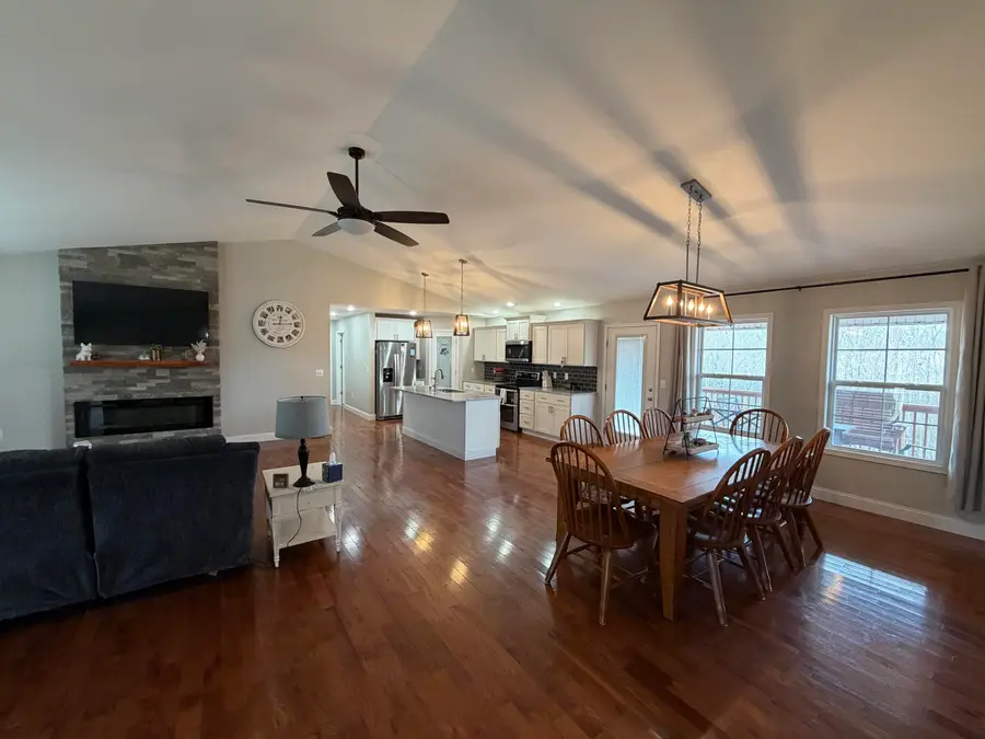 401 Landen Dr, Corbin, KY 40701 - #3