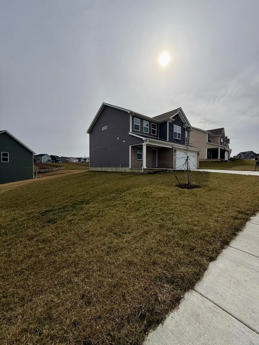 8001 Driftwood Lp, Richmond, KY 40475 - #2